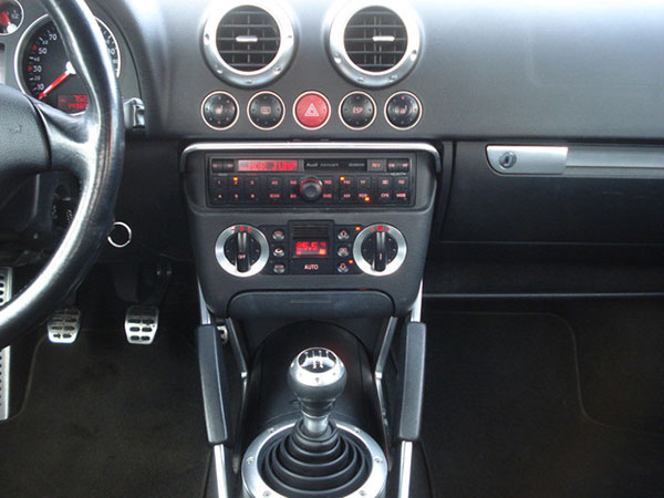 Autoradio ausbauen Audi TT Anleitung – Autoradio Einbau Tipps Infos Hilfe  zur Autoradio Installation