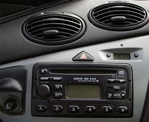 Ford-Focus-6000CD-Radio-2003