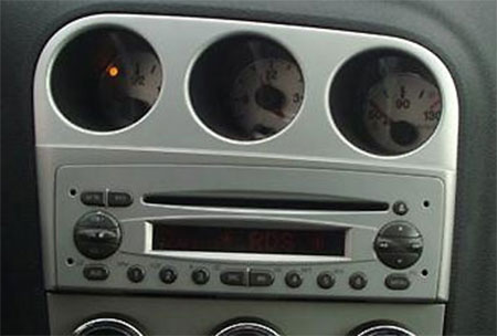 alfa-radio-blaupunkt-2.jpg