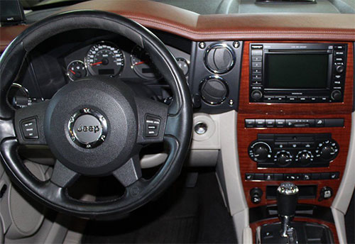 jeep-commander-navi.jpg