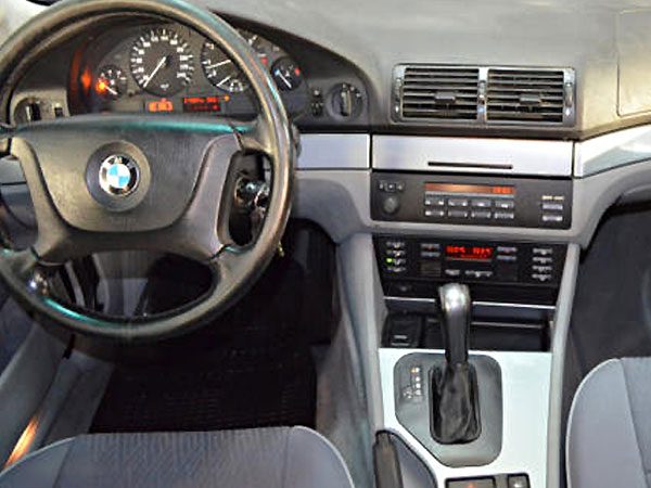 BMW 5er E39 Radio Einbau Blende 